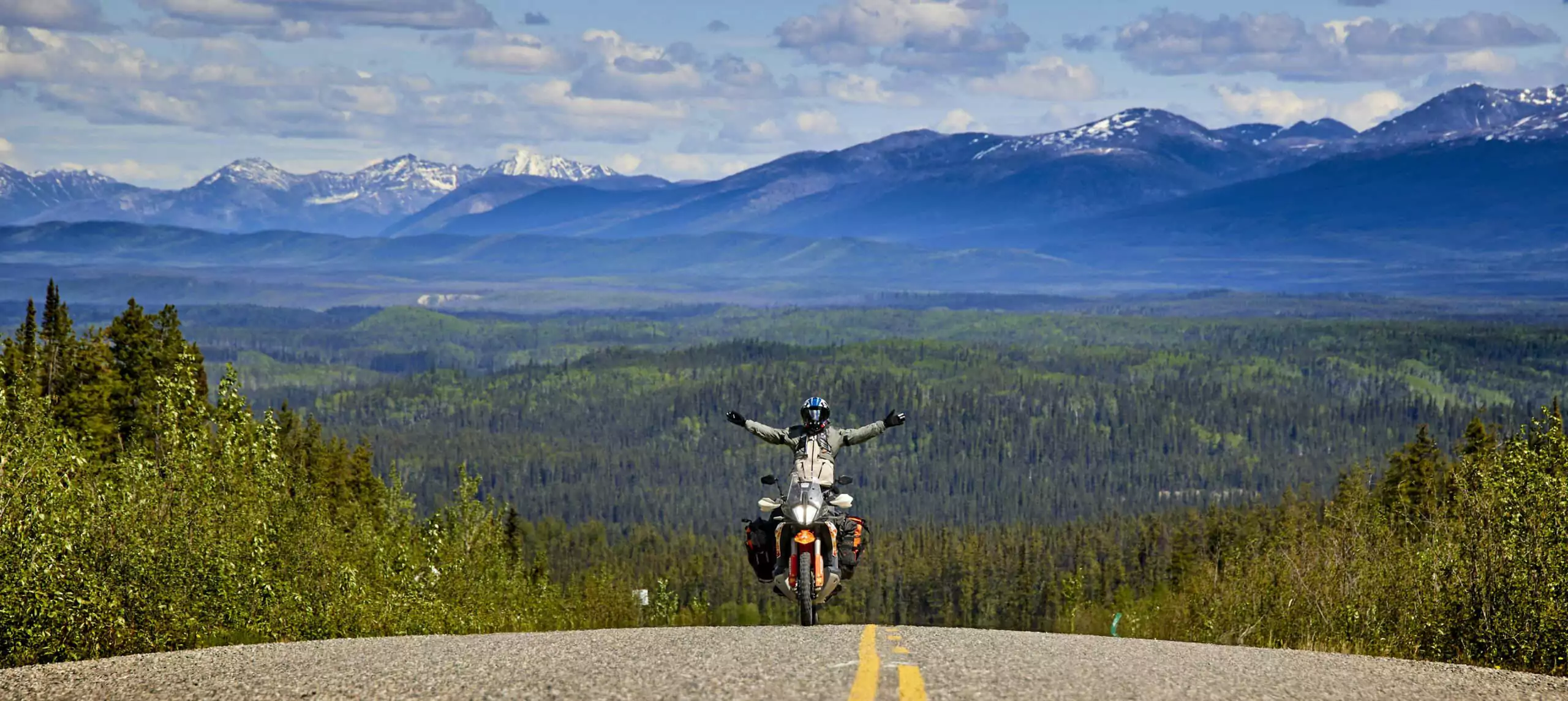 meet the author Olivier de Vaulx ktm 890 adventure r and talk about freedom of riding and explore the great outdoors on motorcycles